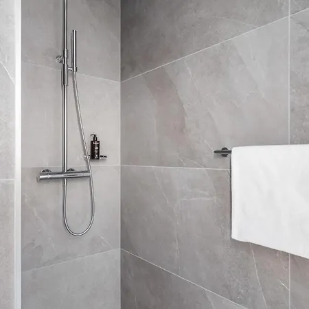 House Of Grey Luxury With Private Pool By Aavalevi Vila Levi