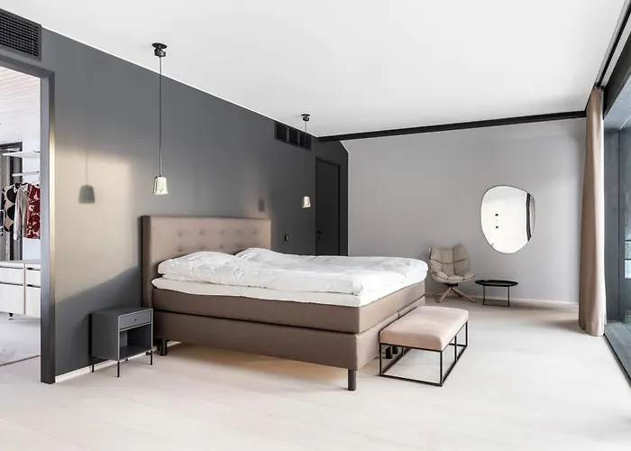 House Of Grey Luxury With Private Pool By Aavalevi * レヴィ